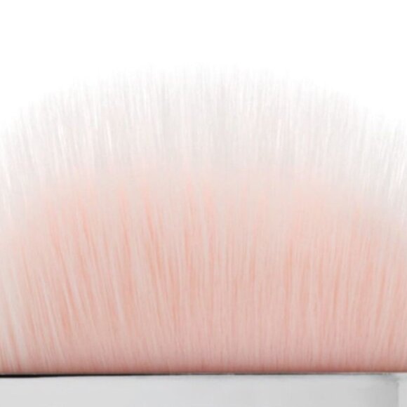 IT COSMETICS NIB HEAVENLY SKIN WONDER BRUSH. - Picture 2 of 4